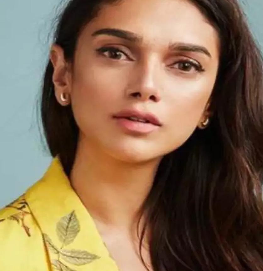 aditi-rao-hydari-actress-album