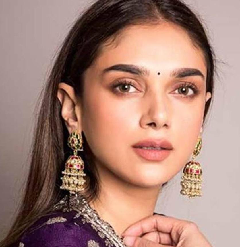 aditi-rao-hydari-actress-album
