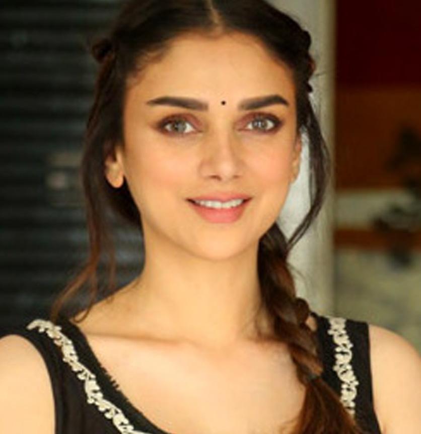 aditi-rao-hydari-actress-album