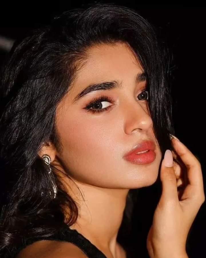 krithi-shetty-actress-cute-photos