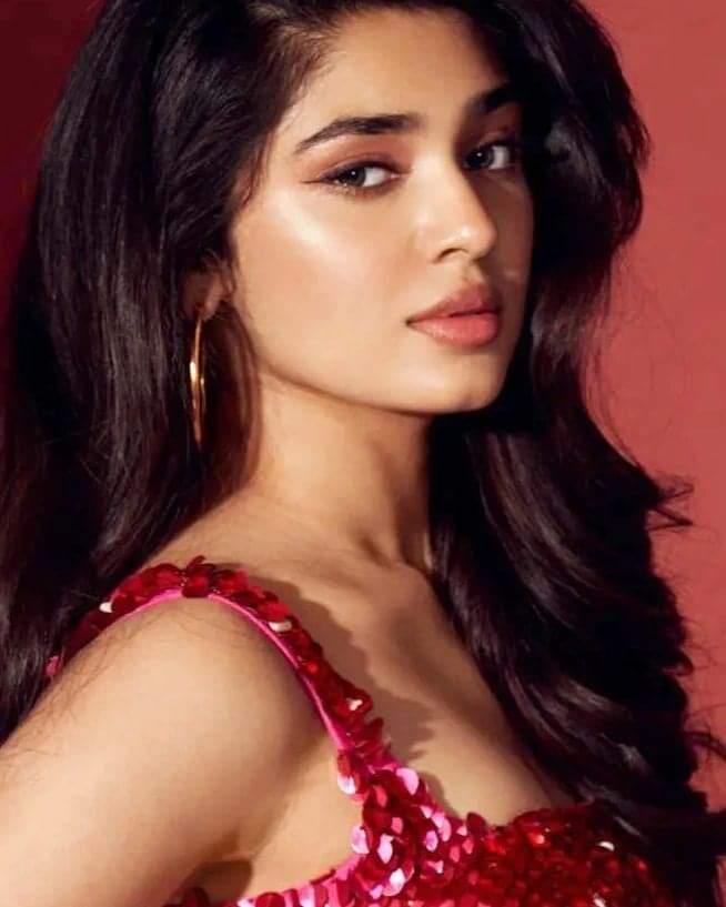 krithi-shetty-actress-cute-photos