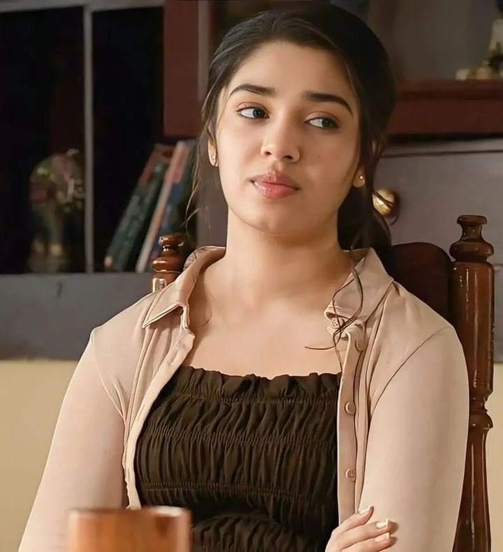 krithi-shetty-actress-cute-photos