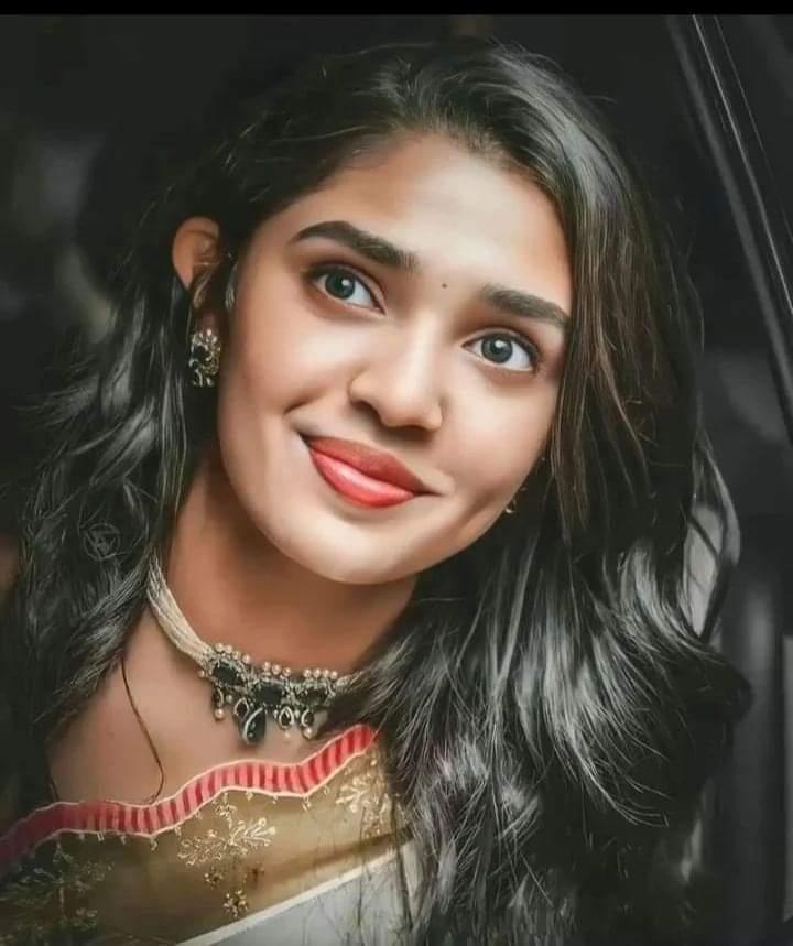 krithi-shetty-actress-cute-photos