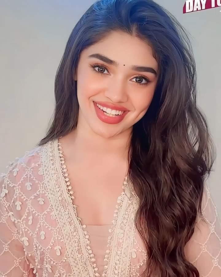 krithi-shetty-actress-cute-photos