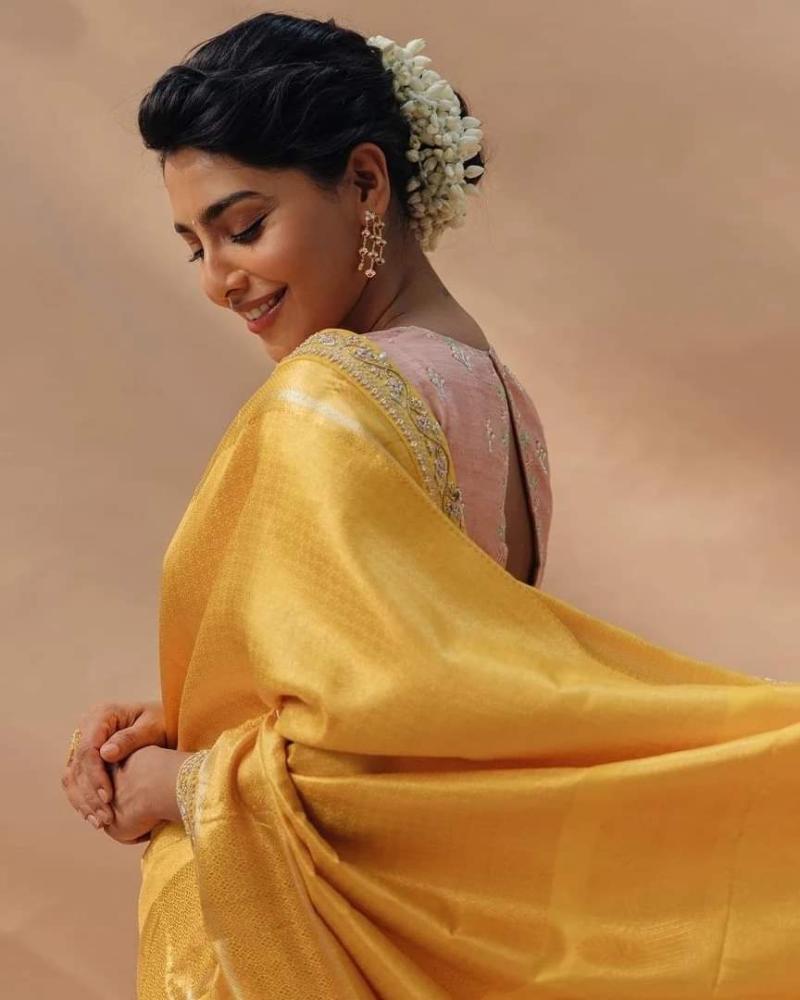 aishwarya-lekshmi-radiates-beauty-in-this-stunning-pkc
