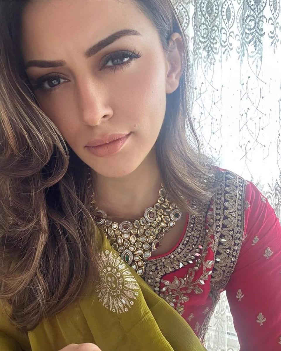 gorgeous-hansika-motwani-latest-photos