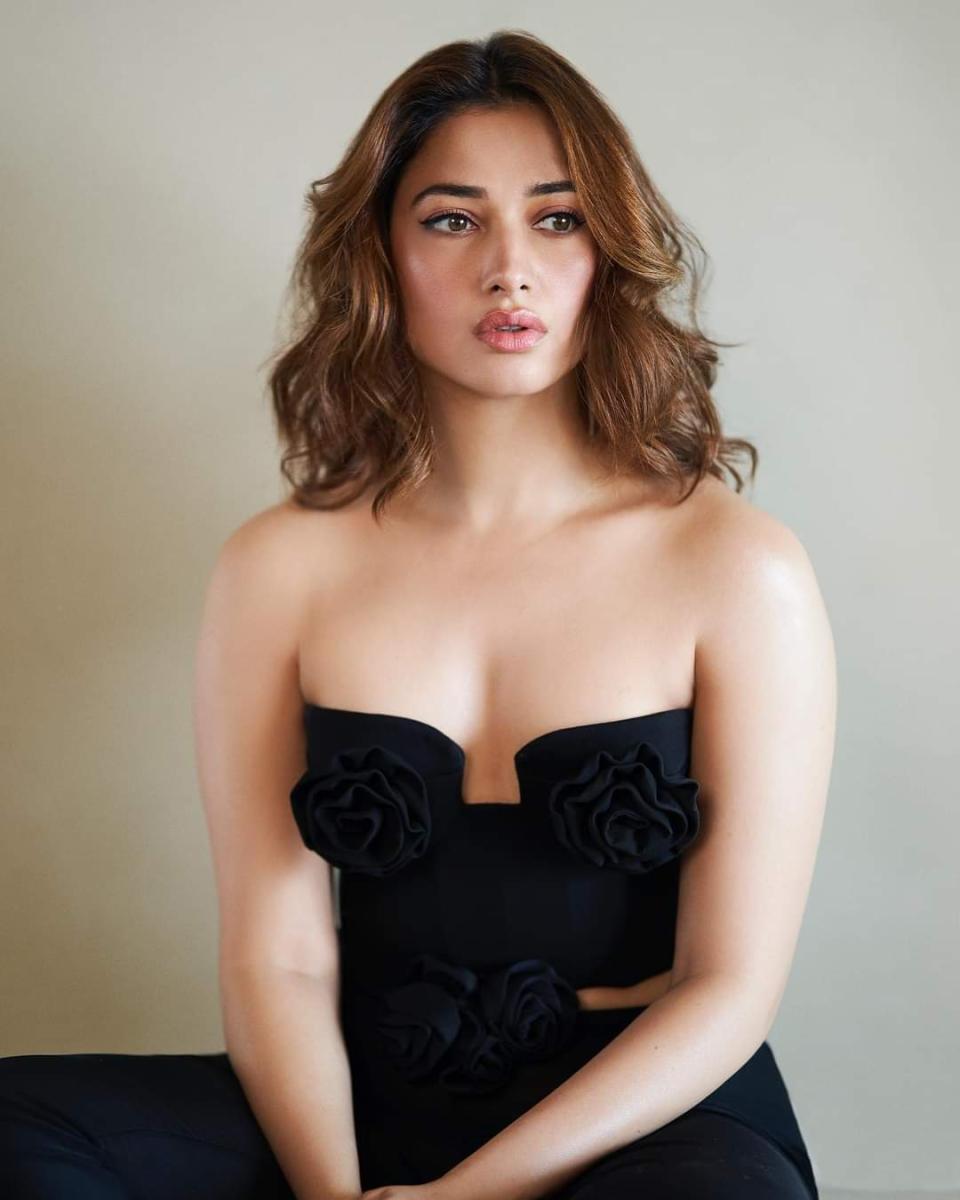 hot-lovely-tamannaah-photoshoot
