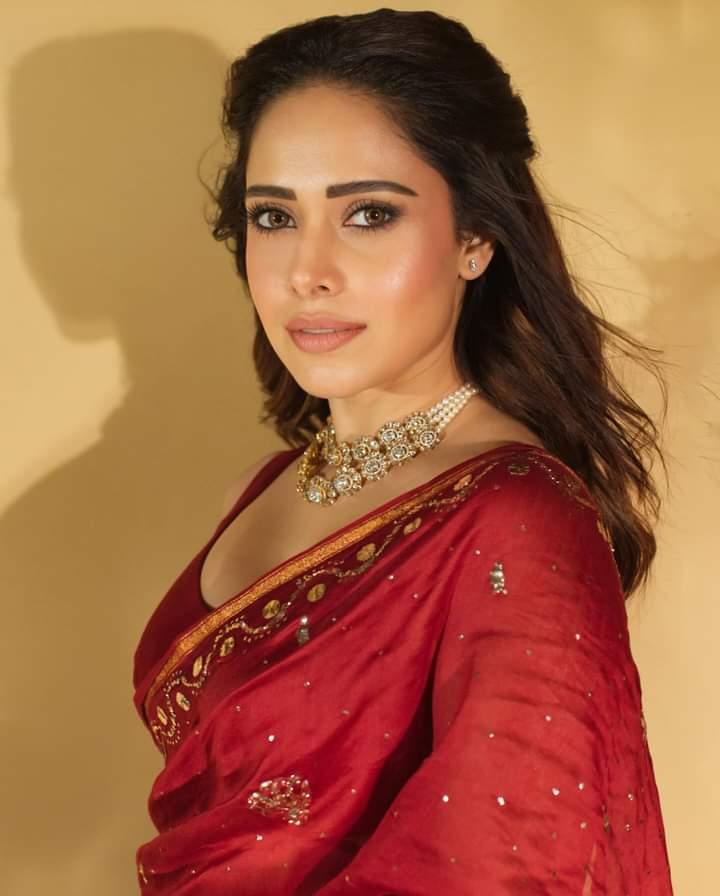 nushrratt-bharuccha-hot-photos