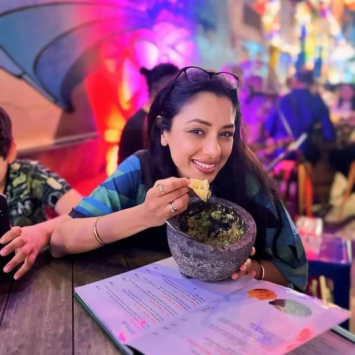 anupama-late-night-party-photos