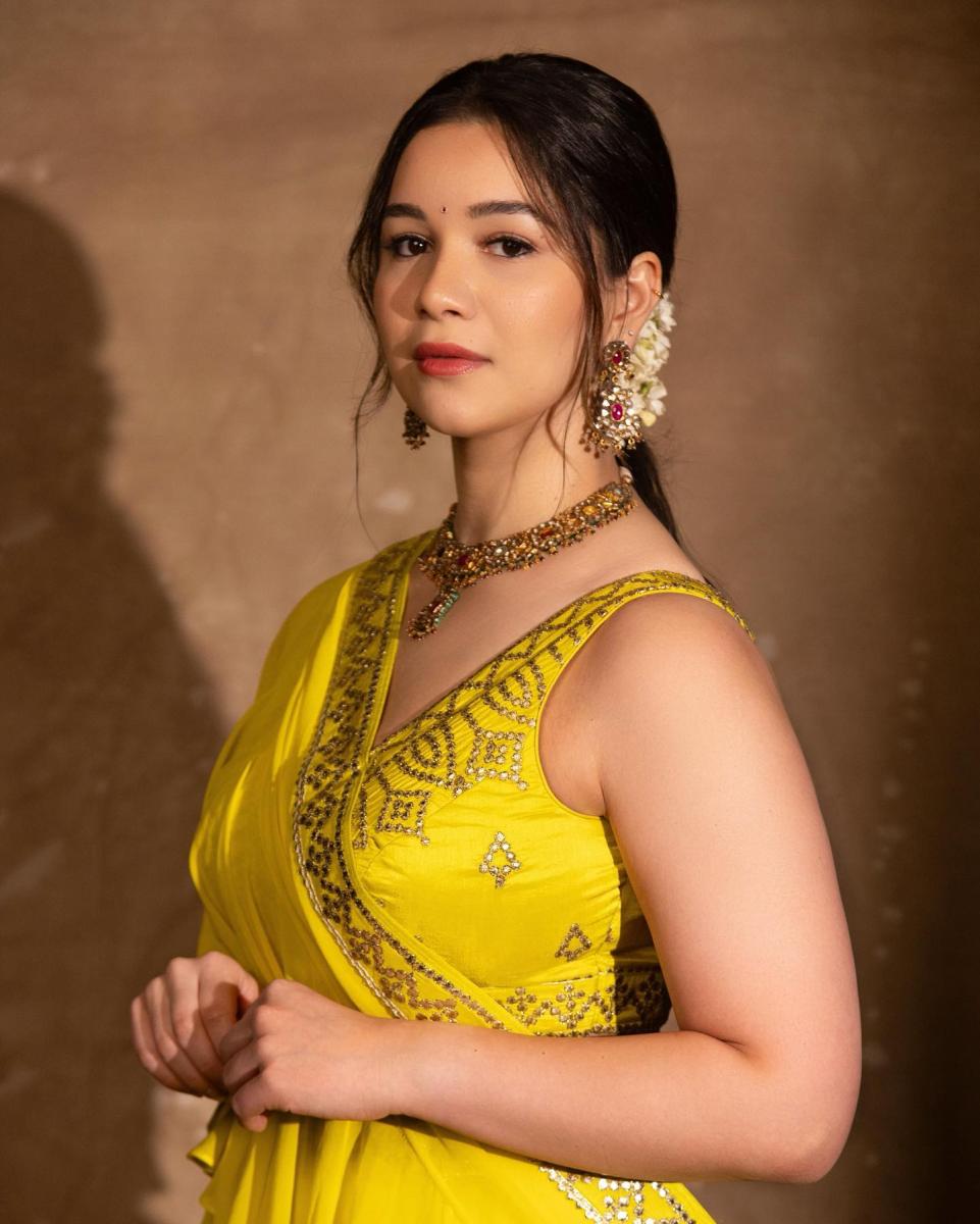 sara-tendulkar-cute-photos