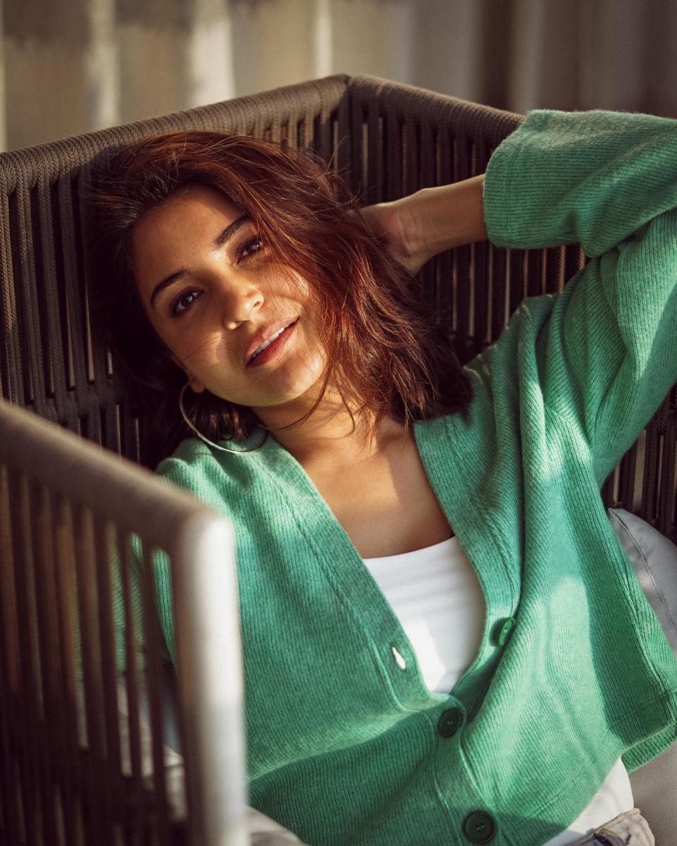 anushka-sharma-hot-photos