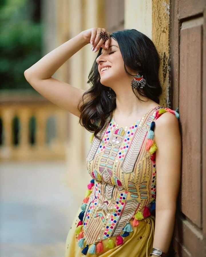 divya-khossla-beauty-style-photos