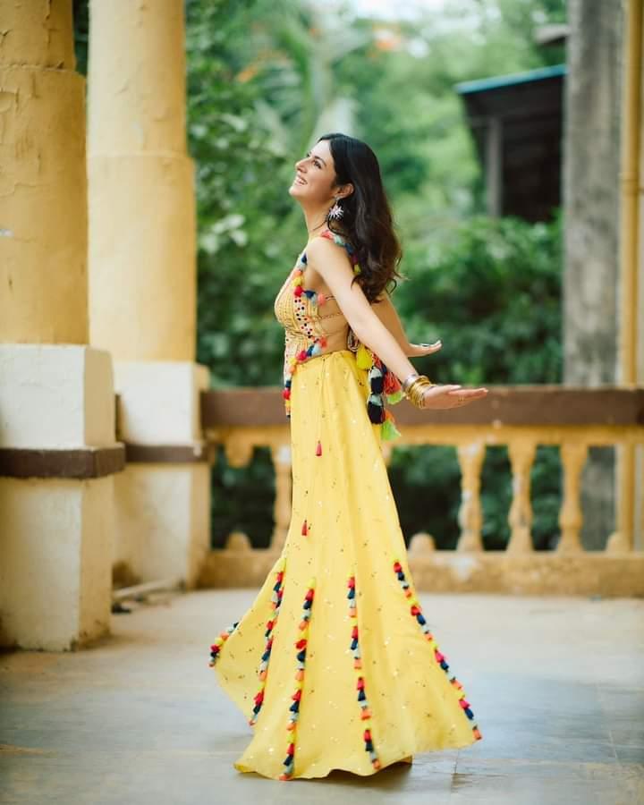 divya-khossla-beauty-style-photos