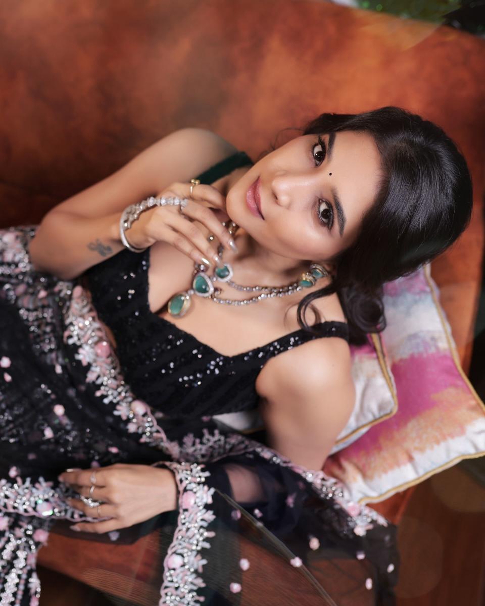 sakshi-agarwal-hot-photos