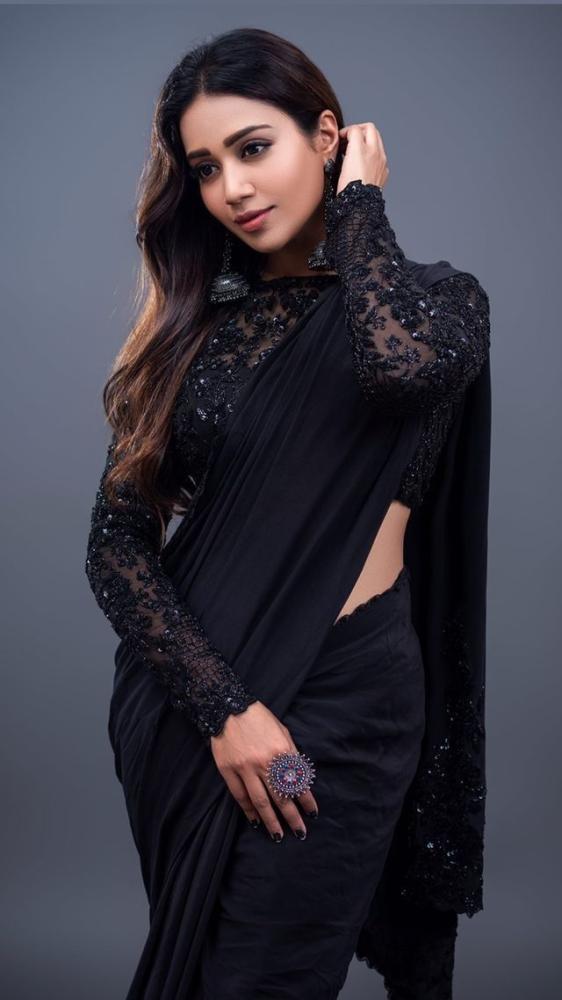 nivetha-pethuraj-latest-clicks