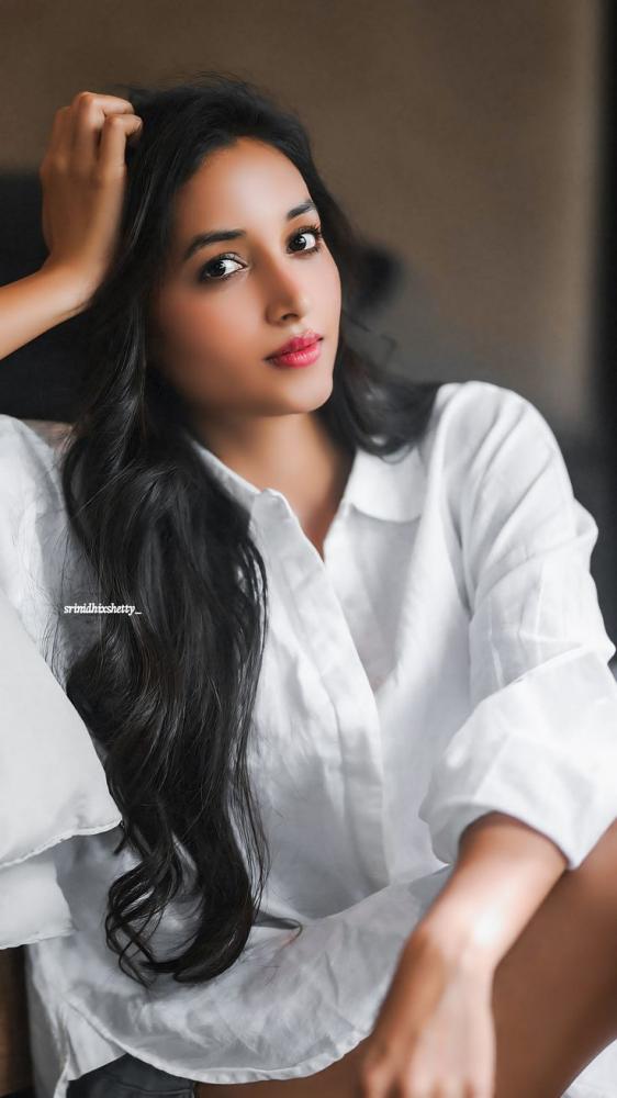 actress-srinidhi-shetty-photo-gallery