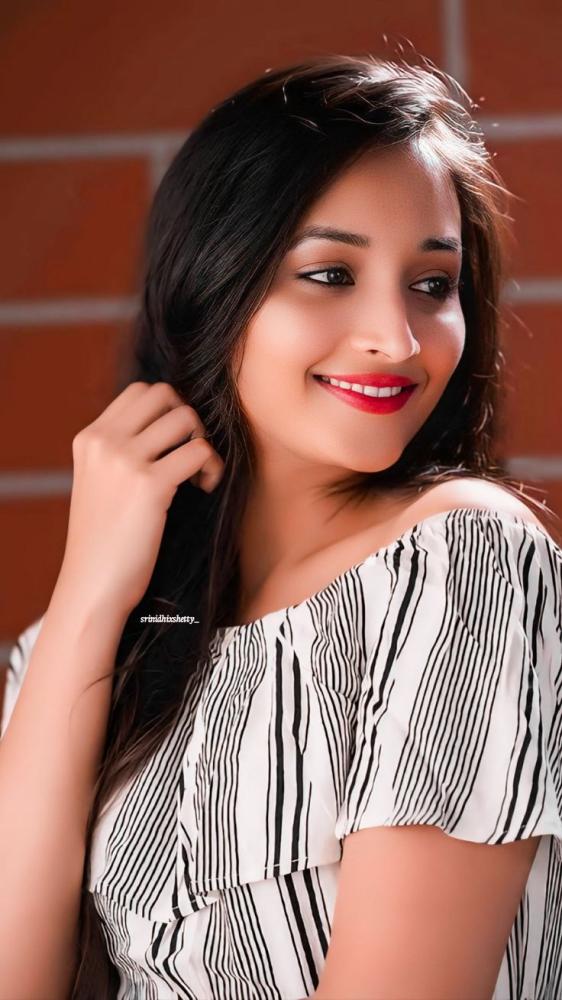 actress-srinidhi-shetty-photo-gallery