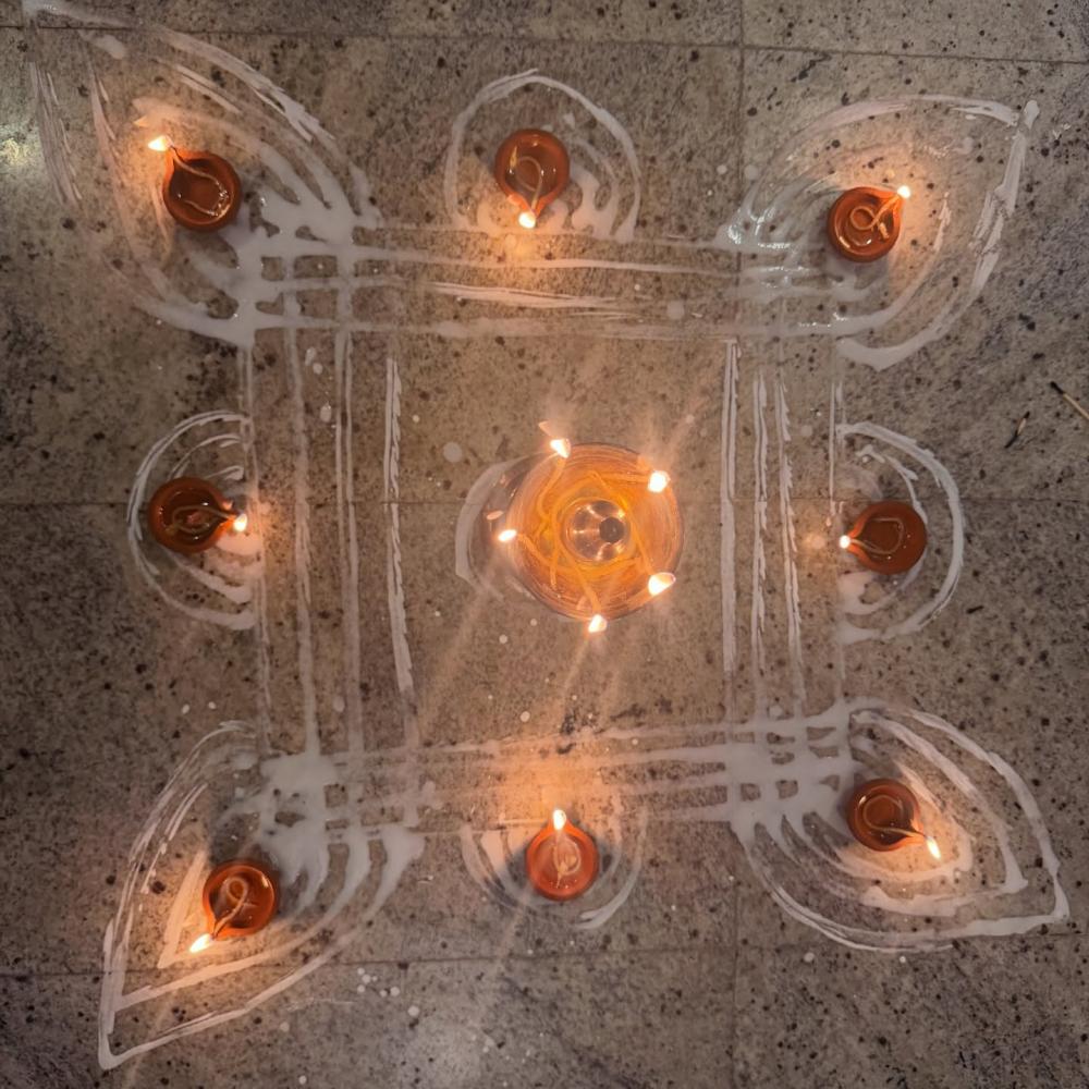 actress-anjana-rangan-karthigai-deepam-wishes