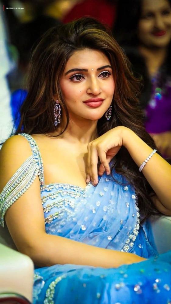 actress-sreeleela-in-saree-look