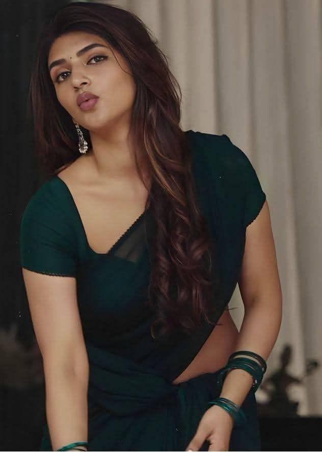 actress-sreeleela-in-saree-look