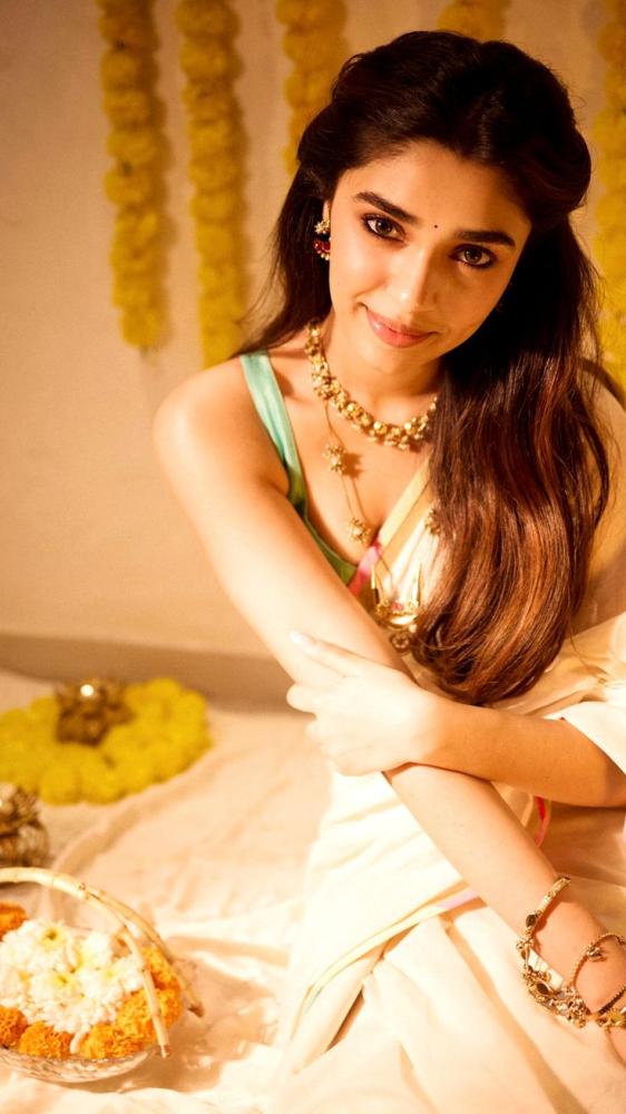 actress-krithi-shetty-photos