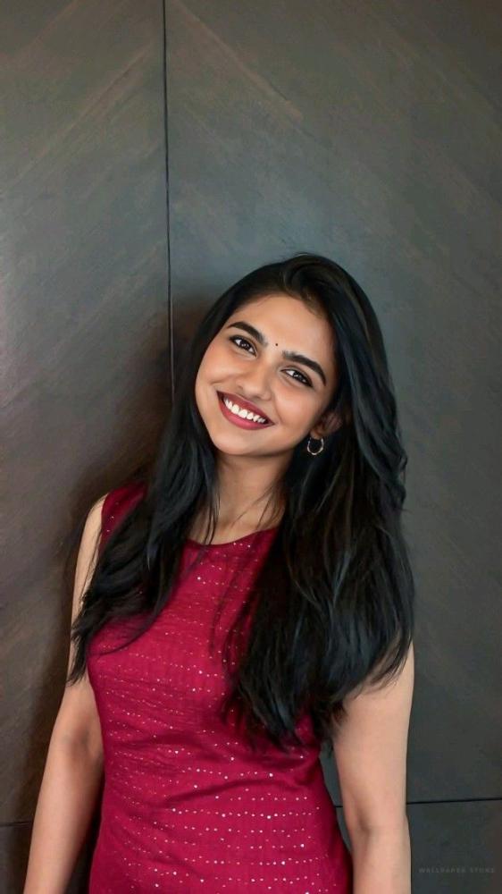 actress-mamitha-baiju-photos