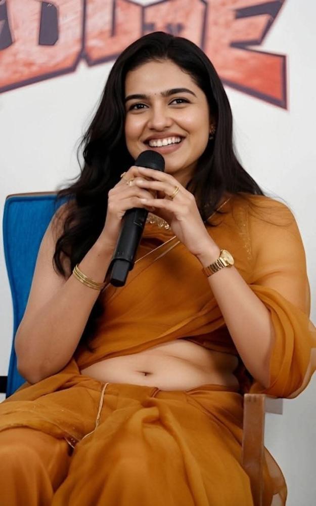 actress-mamitha-baiju-photos