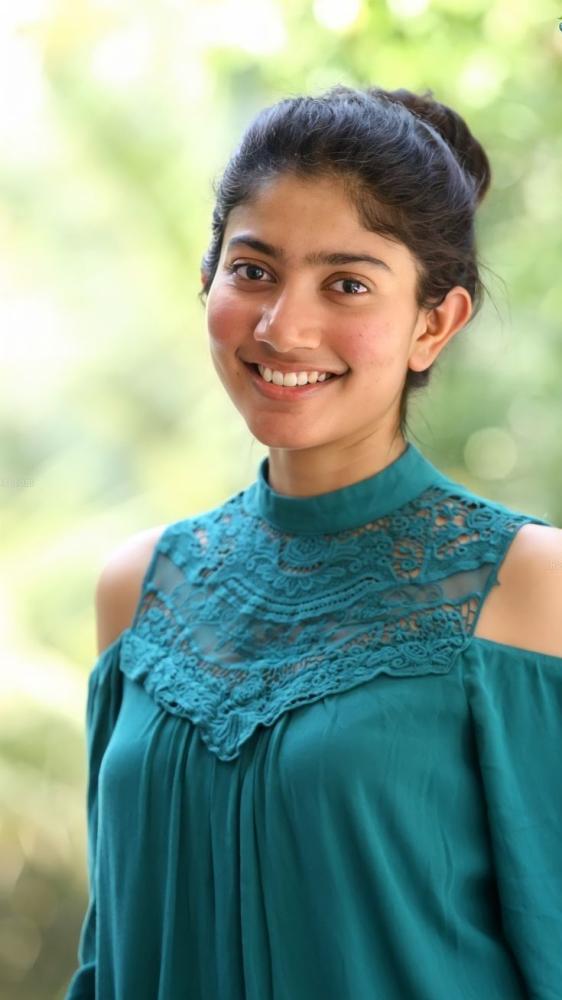 actress-sai-pallavai