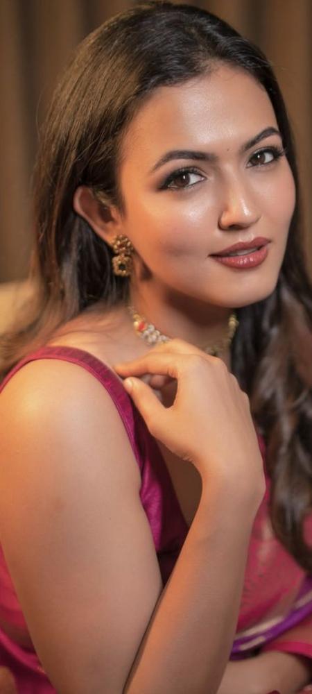 actress-aparna-das-photos