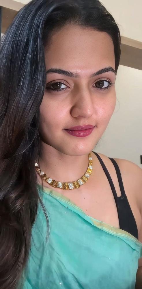 actress-aparna-das-photos