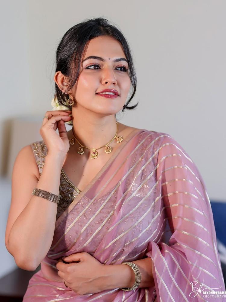 actress-aparna-das-photos