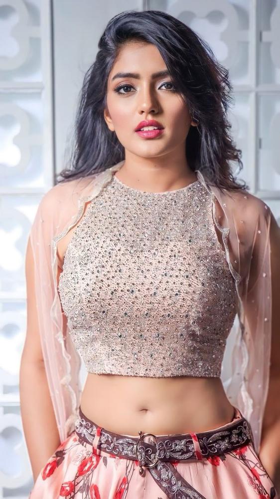 actress-eesha-rebba-photos