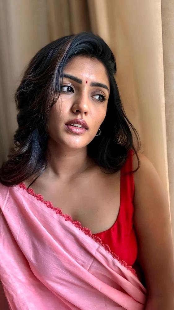 actress-eesha-rebba-photos