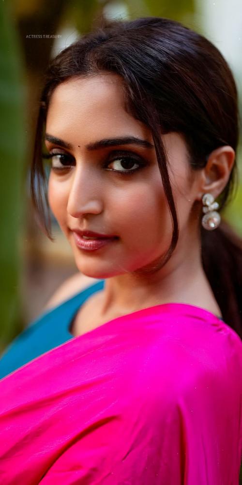 reba-monica-john-hot-photos