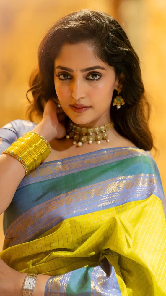 reba-monica-john-hot-photos