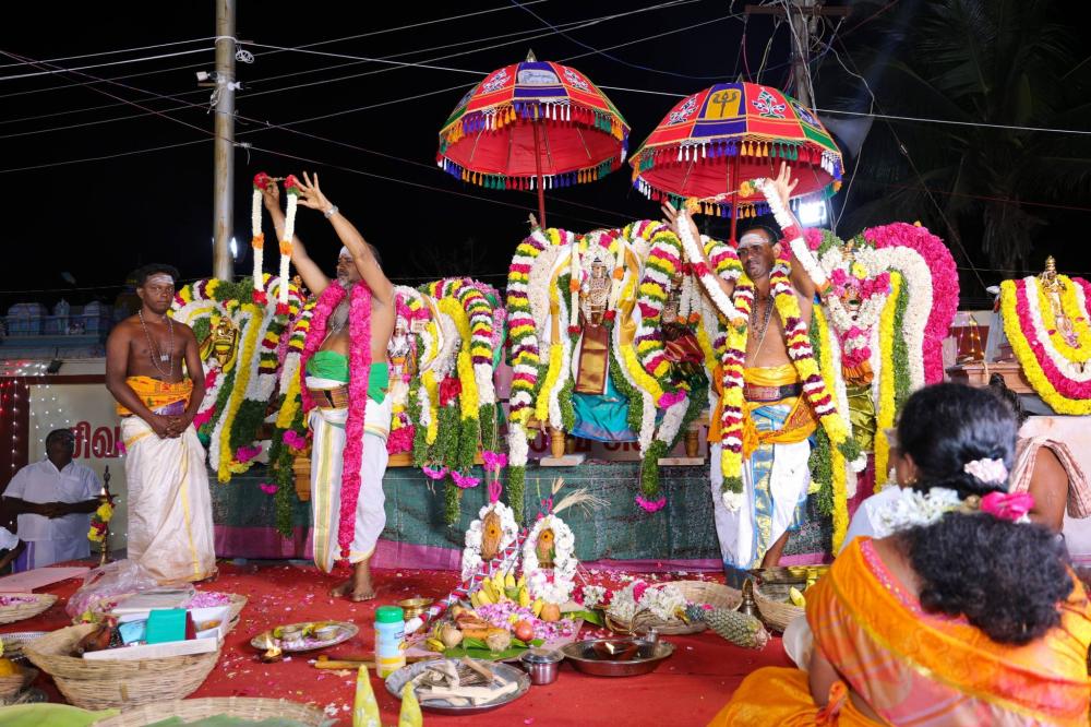 munnur-adavaleeswarar-temple-kumbabishegam