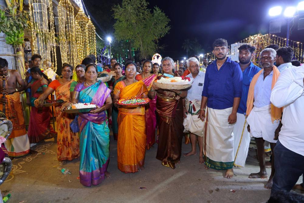 munnur-adavaleeswarar-temple-kumbabishegam