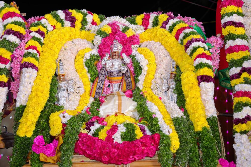 munnur-adavaleeswarar-temple-kumbabishegam