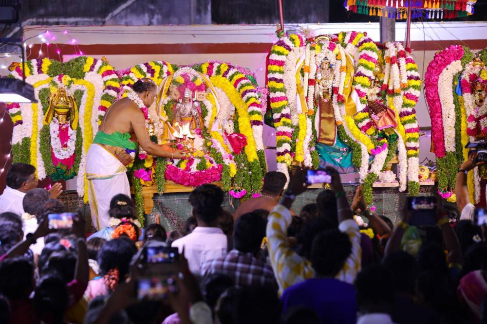 munnur-adavaleeswarar-temple-kumbabishegam