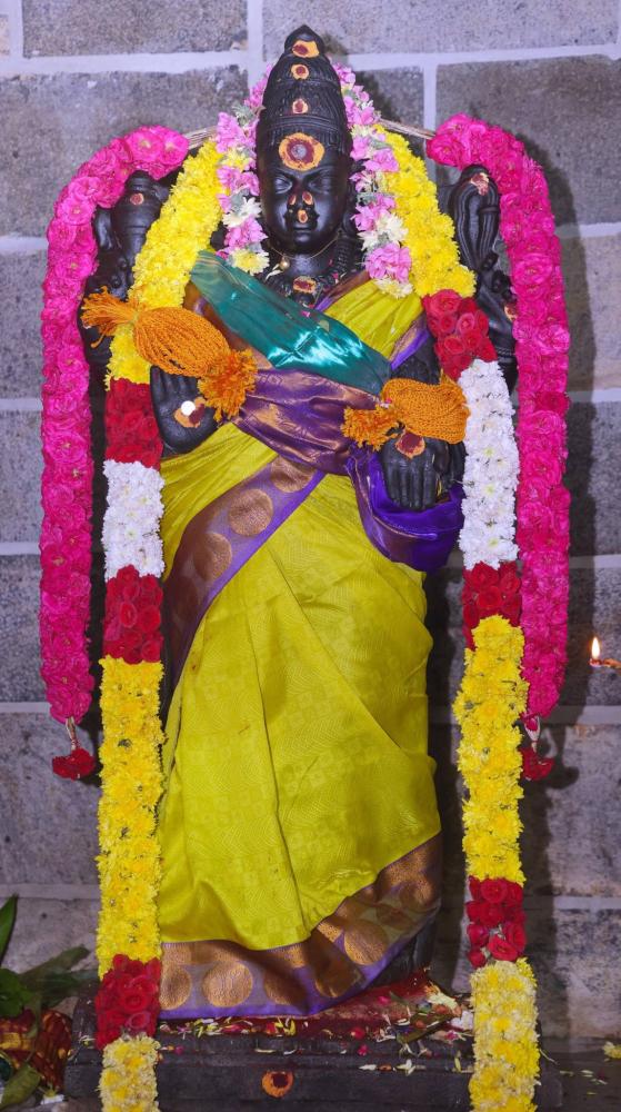 munnur-adavaleeswarar-temple-kumbabishegam