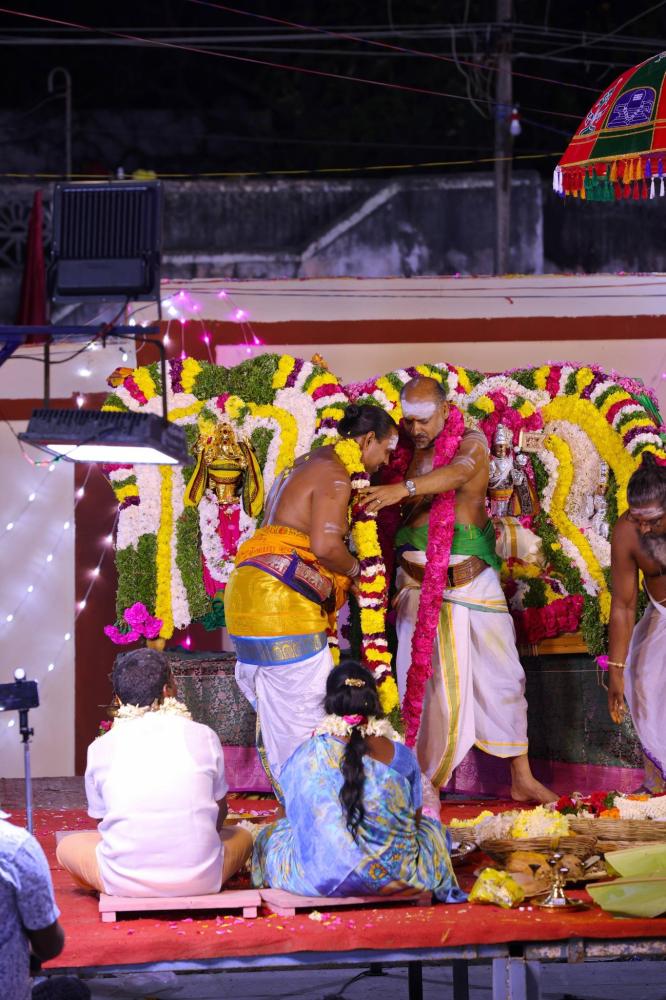 munnur-adavaleeswarar-temple-kumbabishegam