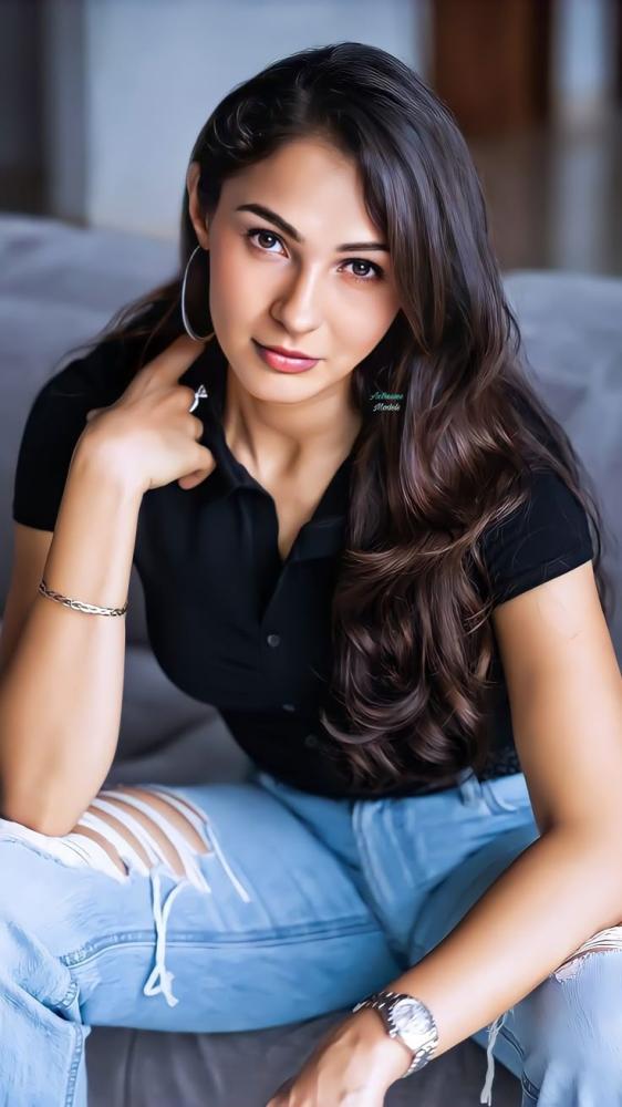 actress-andrea-jeremiah-hot-photos