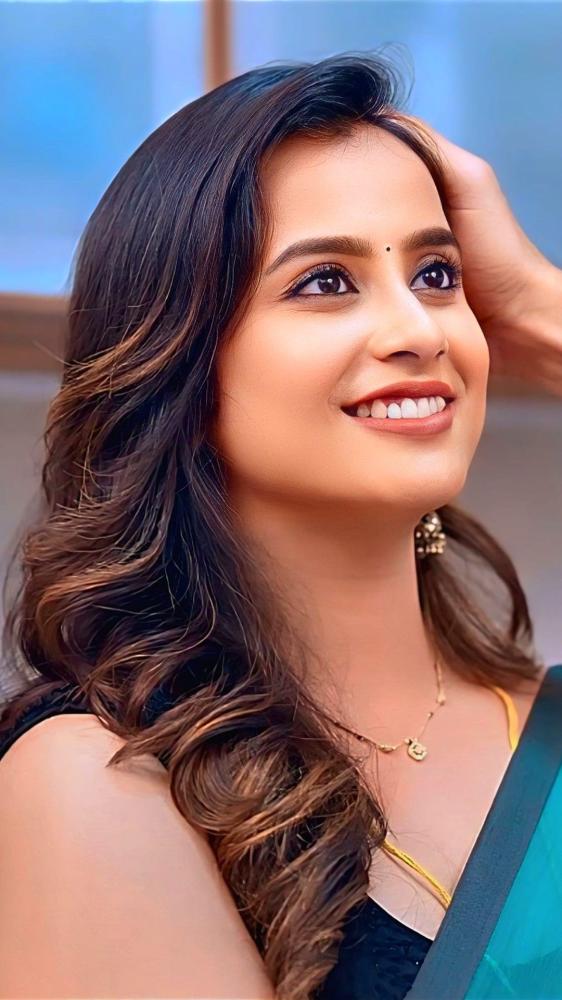 actress-sheetal-gauthaman-photos