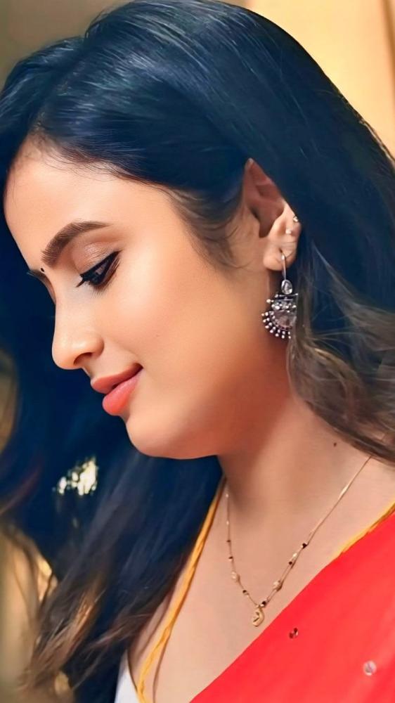actress-sheetal-gauthaman-photos