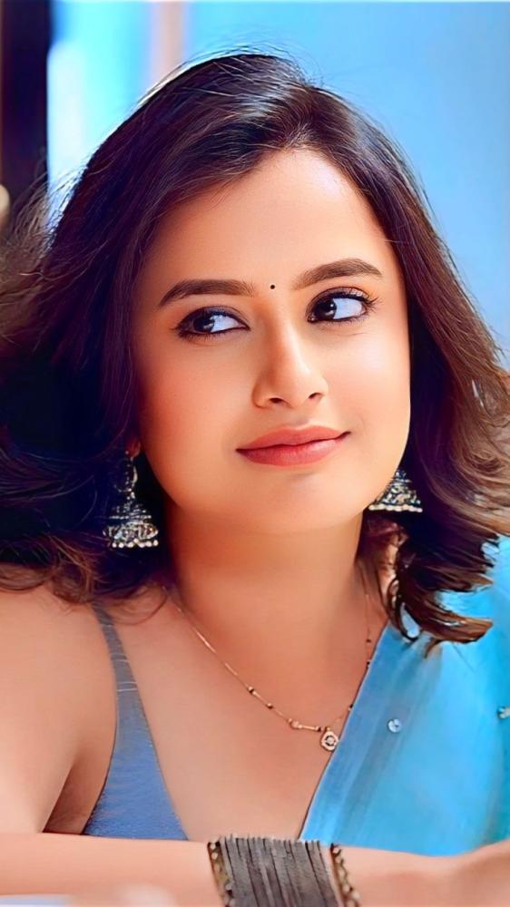 actress-sheetal-gauthaman-photos