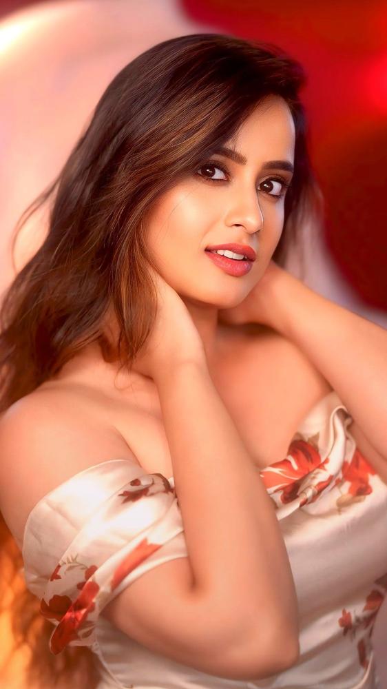 actress-sheetal-gauthaman-photos