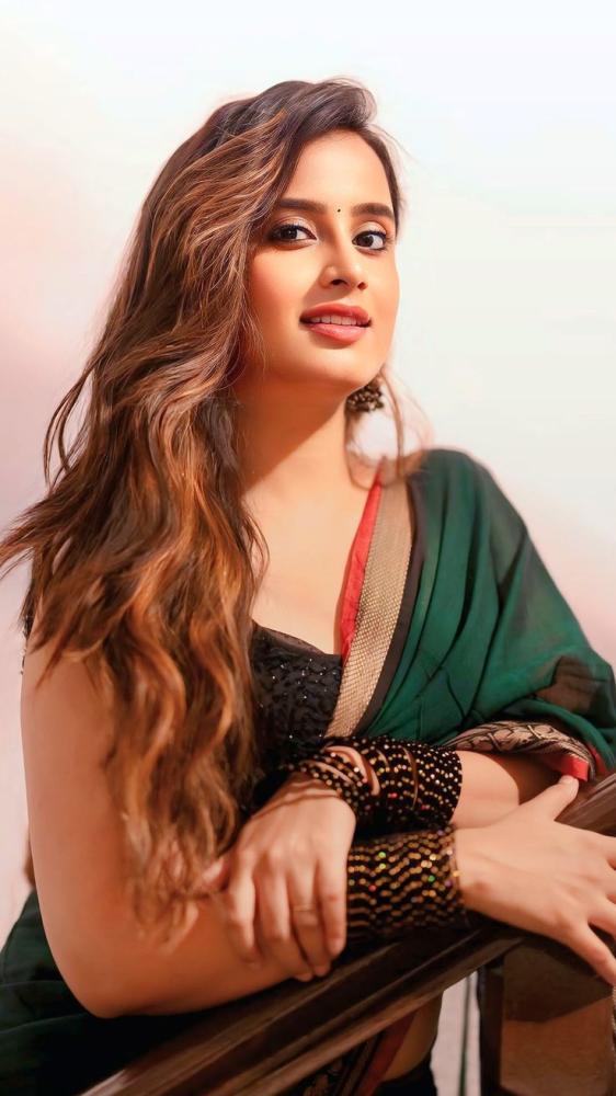 actress-sheetal-gauthaman-photos