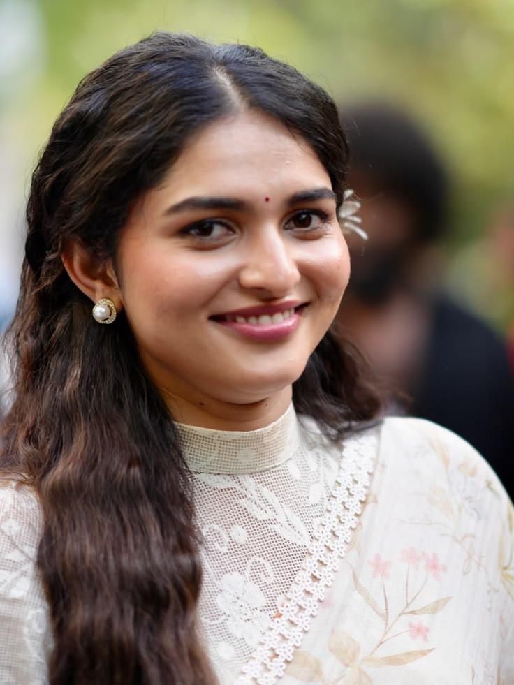 kayadu-lohar-indian-actress-and-model