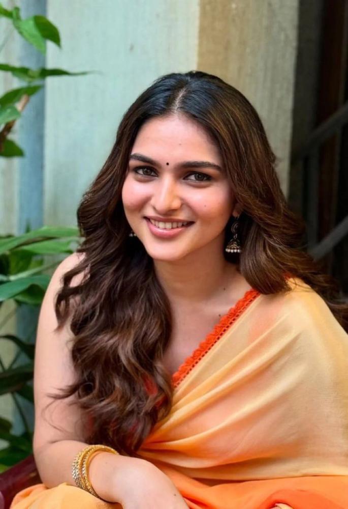 kayadu-lohar-indian-actress-and-model