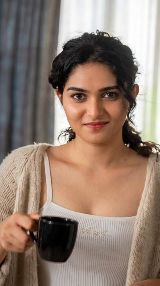 kayadu-lohar-indian-actress-and-model